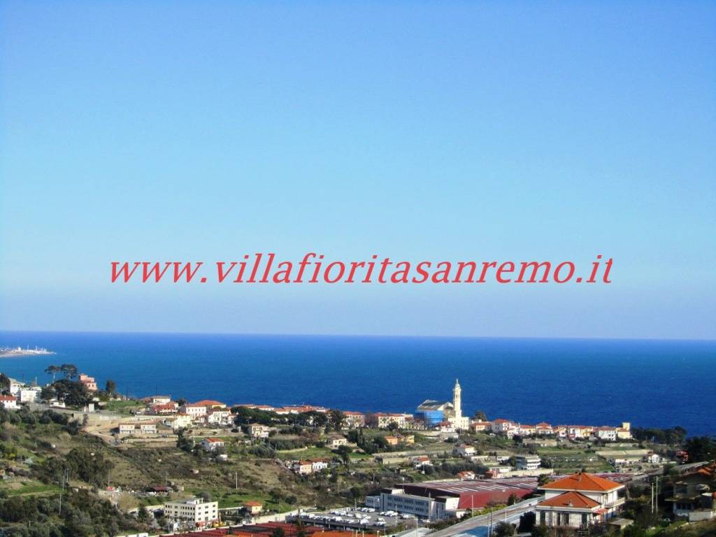 casa indipendente in vendita a Sanremo in zona Bussana
