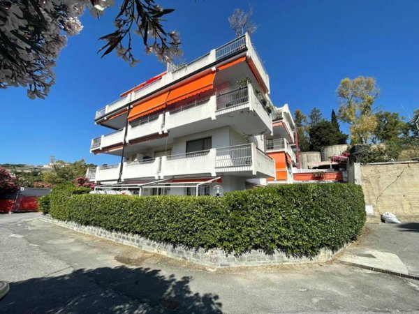 appartamento in vendita a Sanremo in zona Coldirodi