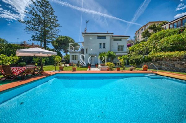 casa indipendente in vendita a Sanremo