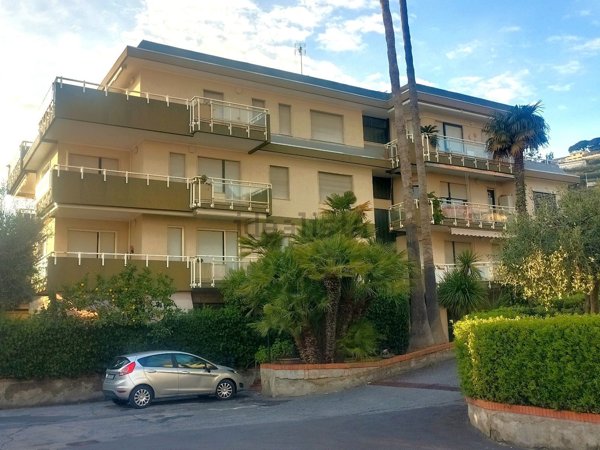 appartamento in vendita a Sanremo in zona Bussana