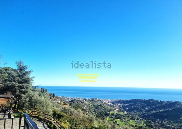 casa indipendente in vendita a Sanremo in zona Coldirodi