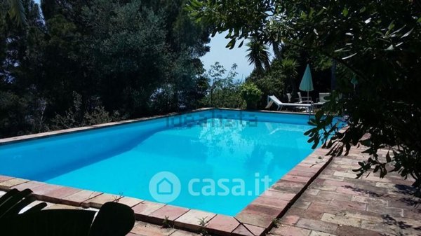 casa indipendente in vendita a Sanremo in zona Poggio