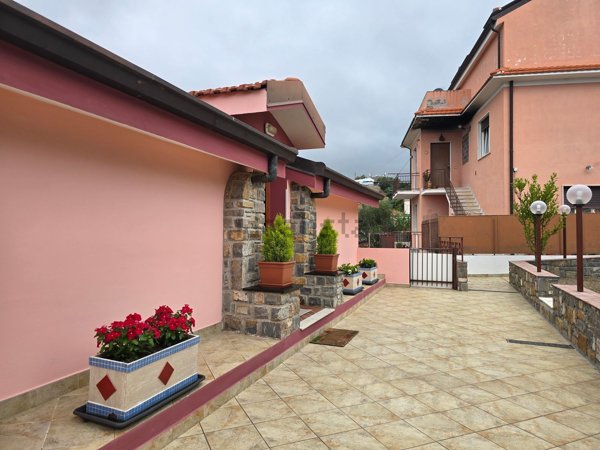 appartamento in vendita a Sanremo in zona Coldirodi