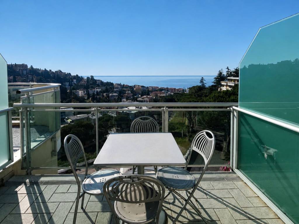 appartamento in vendita a Sanremo in zona Coldirodi