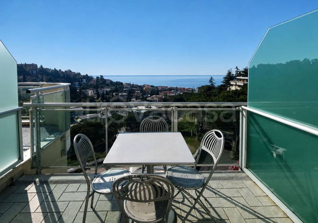 appartamento in vendita a Sanremo in zona Coldirodi