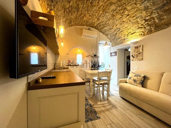 appartamento in vendita a Sanremo in zona Poggio