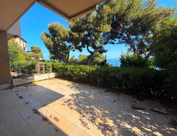 appartamento in vendita a Sanremo in zona Poggio