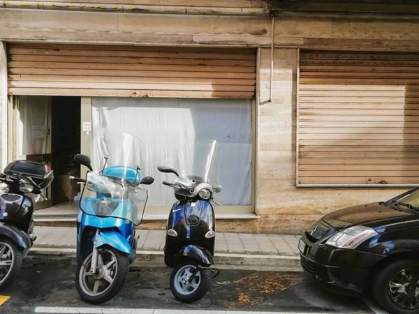 locale commerciale in vendita a Sanremo