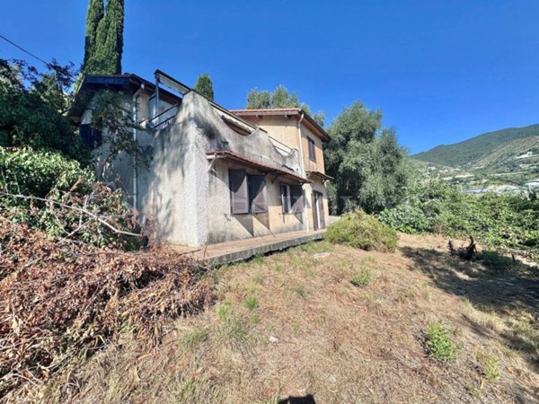 casa indipendente in vendita a Sanremo