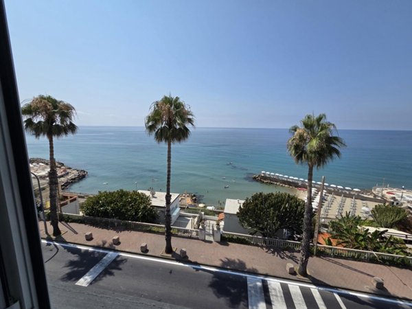 appartamento in vendita a Sanremo in zona Poggio