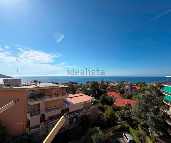 appartamento in vendita a Sanremo in zona Poggio