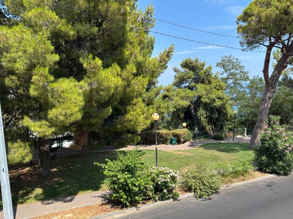 appartamento in vendita a Sanremo in zona Bussana