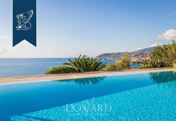 casa indipendente in vendita a Sanremo in zona Poggio