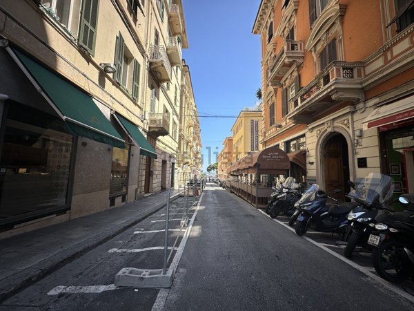 locale di sgombero in vendita a Sanremo