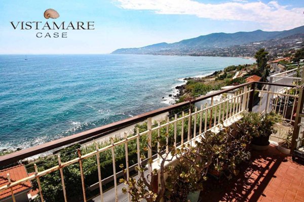appartamento in vendita a Sanremo in zona Poggio