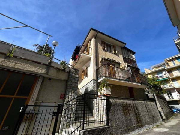 casa indipendente in vendita a Sanremo