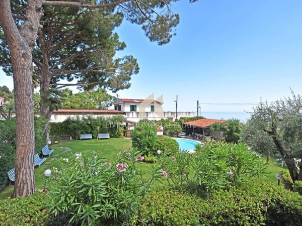 appartamento in vendita a Sanremo