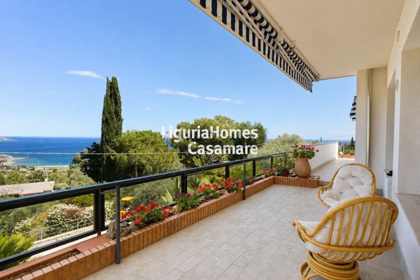 appartamento in vendita a Sanremo in zona Coldirodi