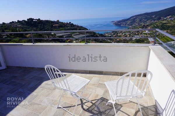 appartamento in vendita a Sanremo in zona Coldirodi