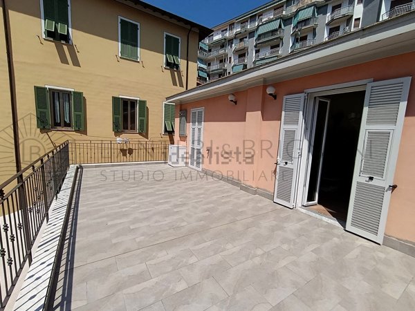 appartamento in vendita a Sanremo in zona Poggio