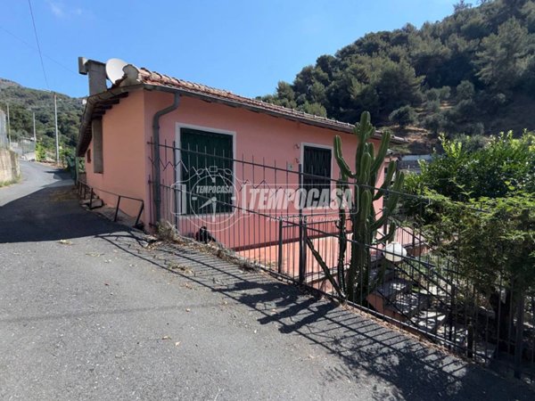 casa indipendente in vendita a Sanremo