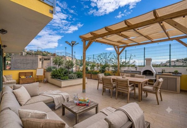 casa indipendente in vendita a Sanremo