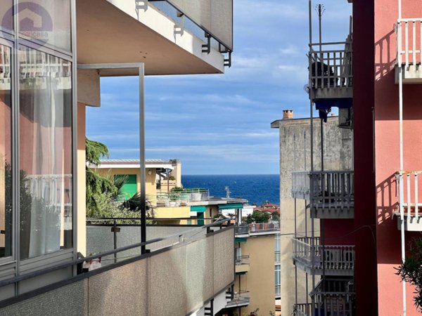 appartamento in vendita a Sanremo in zona Poggio