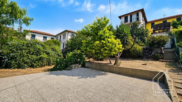 appartamento in vendita a Sanremo in zona Poggio