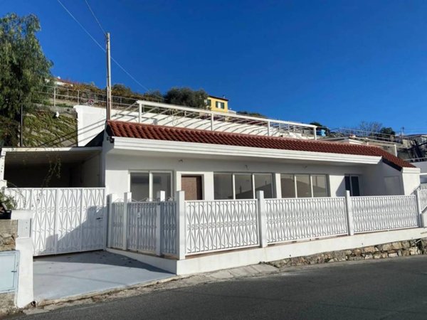 casa indipendente in vendita a Sanremo