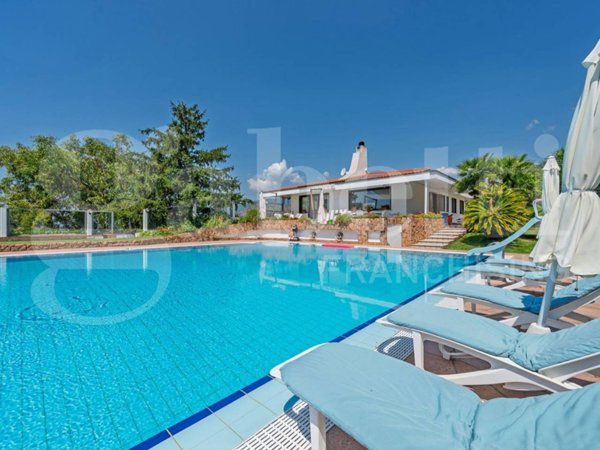 casa indipendente in vendita a Sanremo in zona Coldirodi