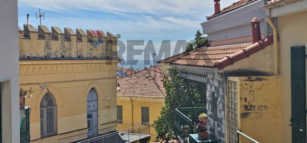 appartamento in vendita a Sanremo in zona Bussana
