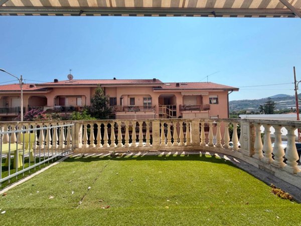 appartamento in vendita a Sanremo in zona Coldirodi