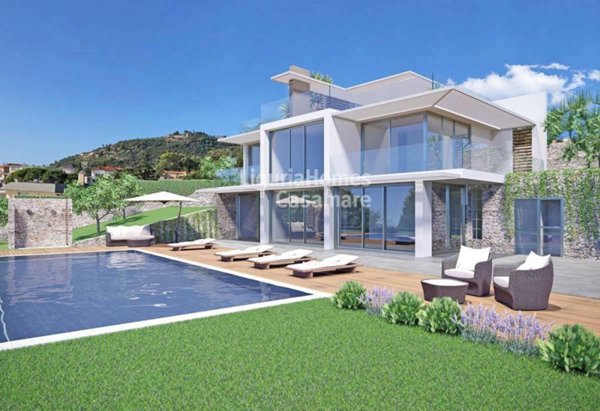 casa indipendente in vendita a Sanremo in zona Coldirodi