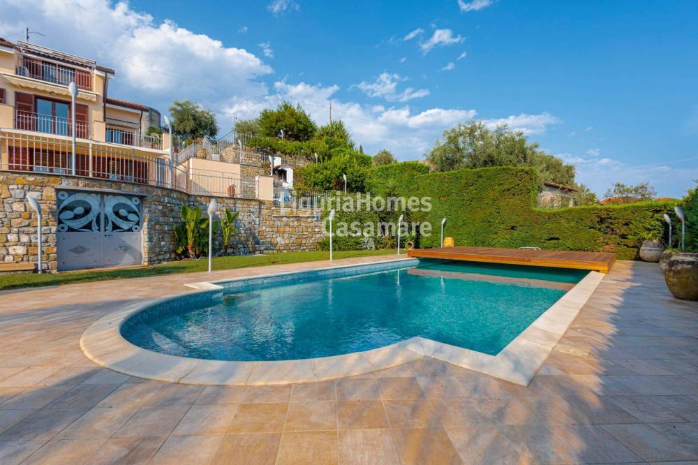 casa indipendente in vendita a Sanremo