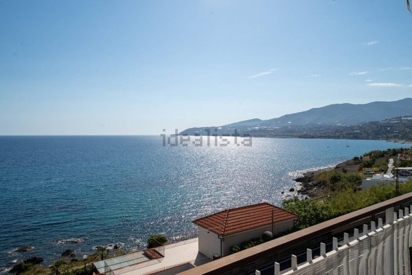 appartamento in vendita a Sanremo in zona Poggio