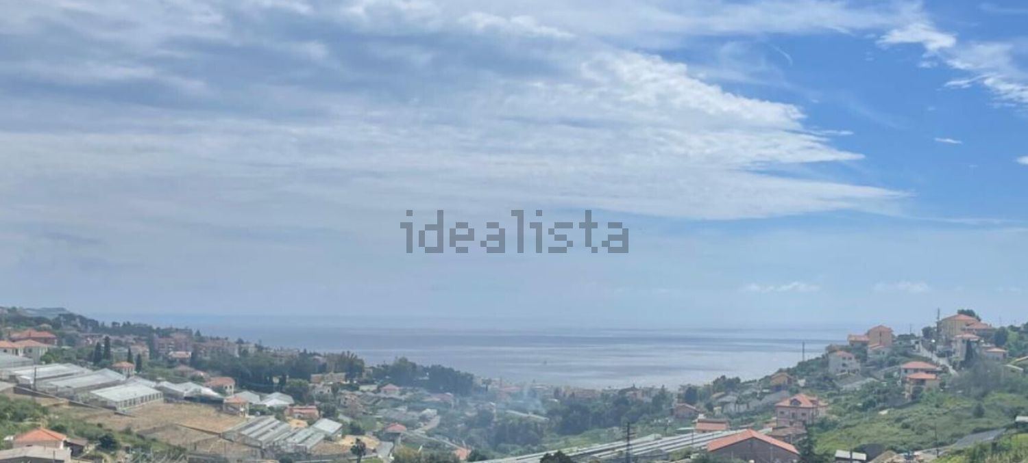 appartamento in vendita a Sanremo in zona Coldirodi