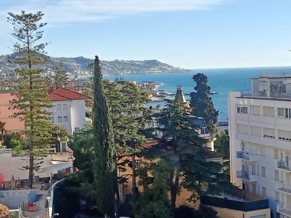 appartamento in vendita a Sanremo