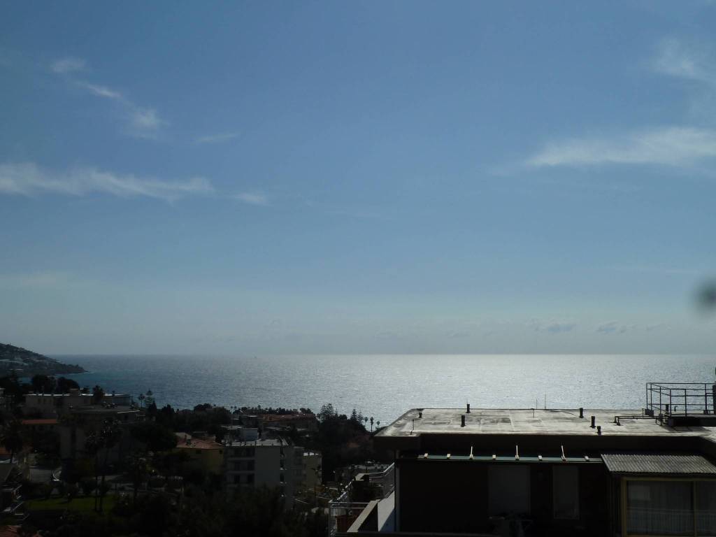 appartamento in vendita a Sanremo in zona Poggio