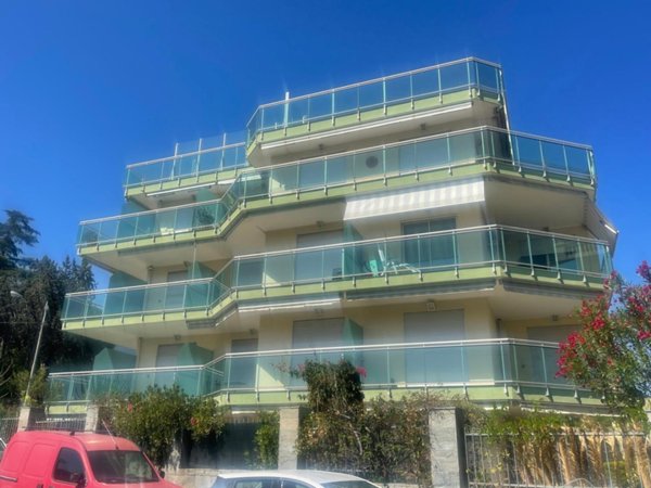 appartamento in vendita a Sanremo in zona Coldirodi