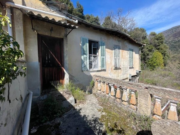 casa indipendente in vendita a Sanremo in zona San Romolo