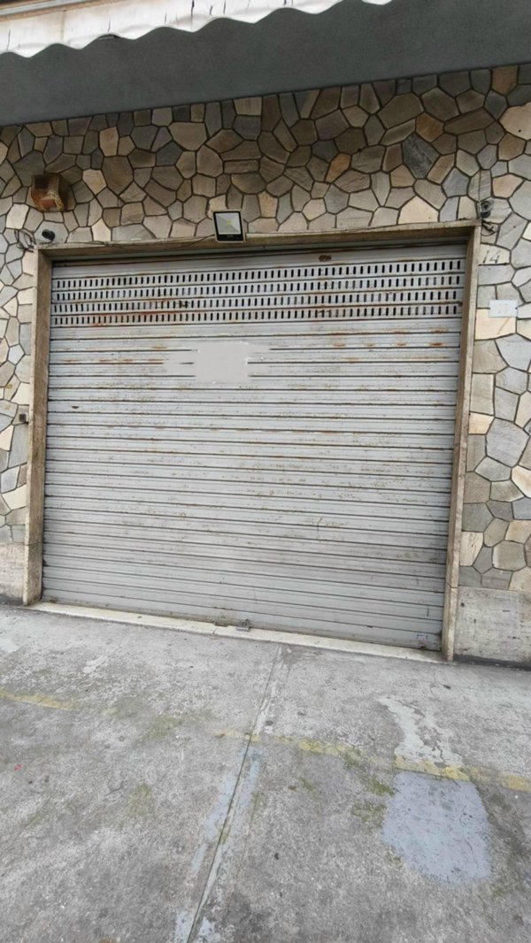 negozio in vendita a Sanremo in zona Poggio