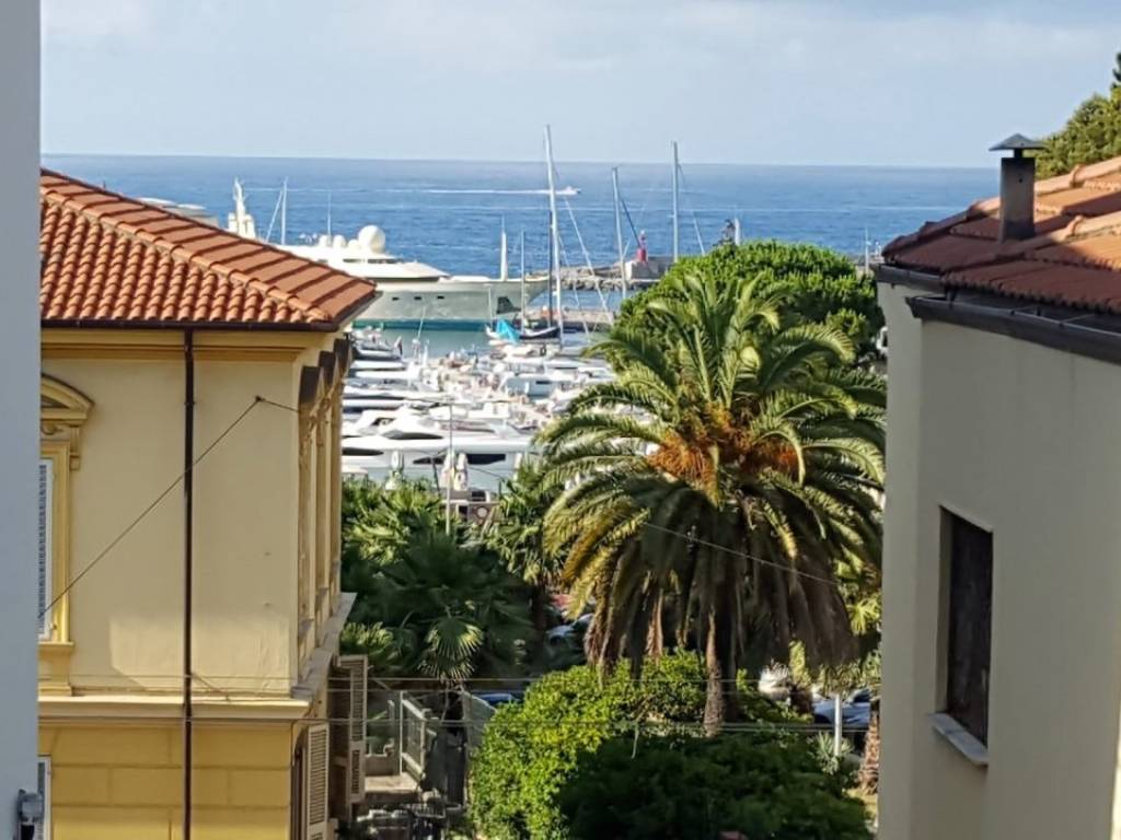 appartamento in vendita a Sanremo