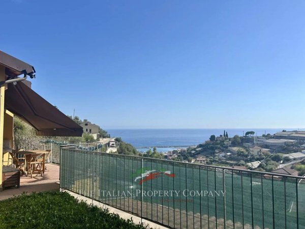 casa indipendente in vendita a Sanremo