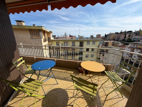 appartamento in vendita a Sanremo in zona Poggio