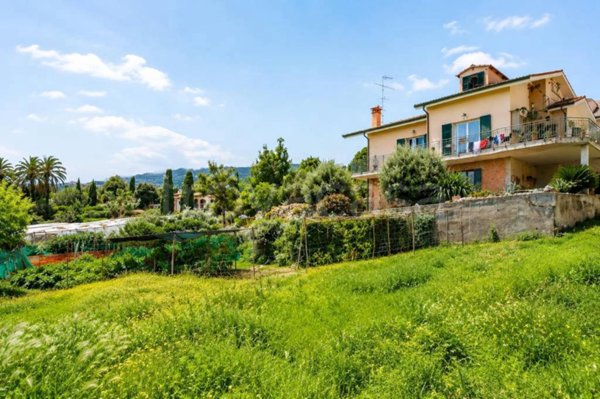 casa indipendente in vendita a Sanremo