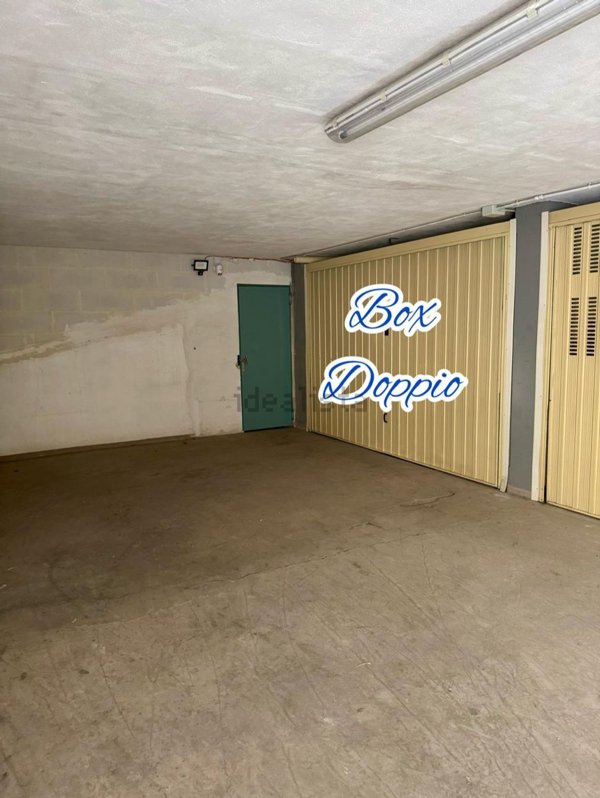 box auto in vendita a Sanremo in zona Poggio