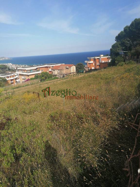 terreno in vendita a Sanremo