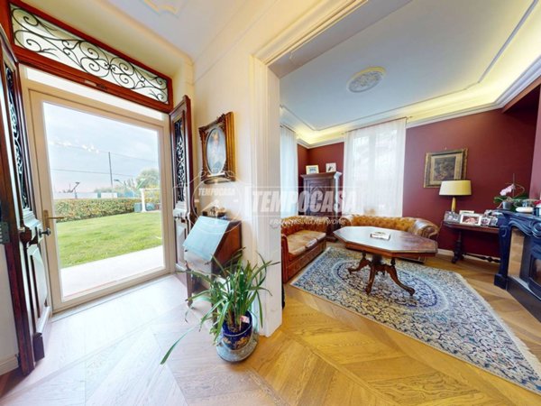 casa indipendente in vendita a Sanremo in zona Coldirodi
