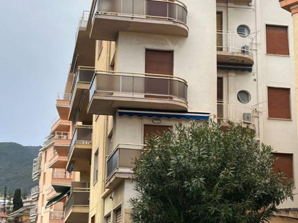 appartamento in vendita a Sanremo in zona Coldirodi