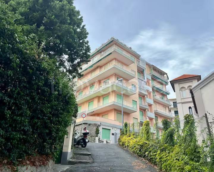 appartamento in vendita a Sanremo in zona Coldirodi